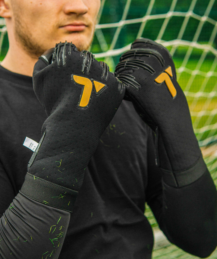 Professional Goalkeeper Gloves in UK
